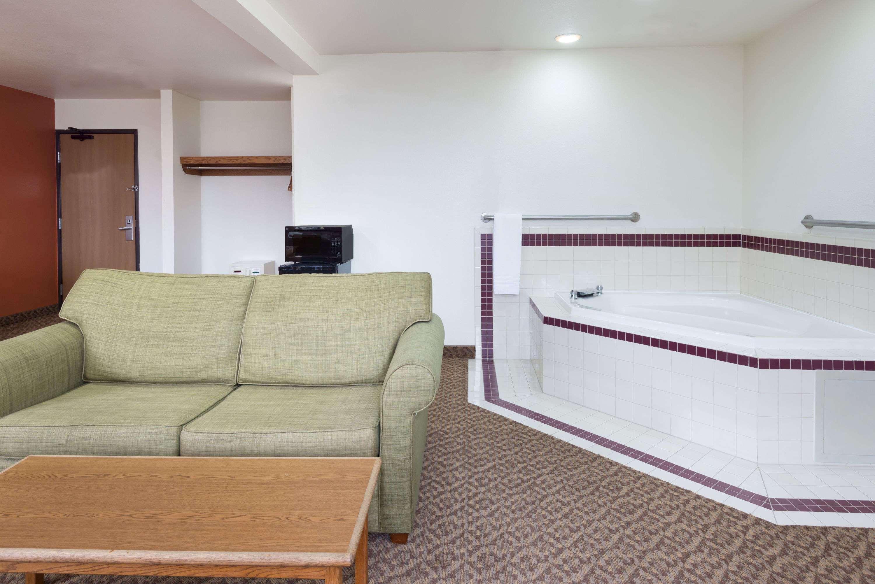 Super 8 By Wyndham Morgantown Hotel Luaran gambar
