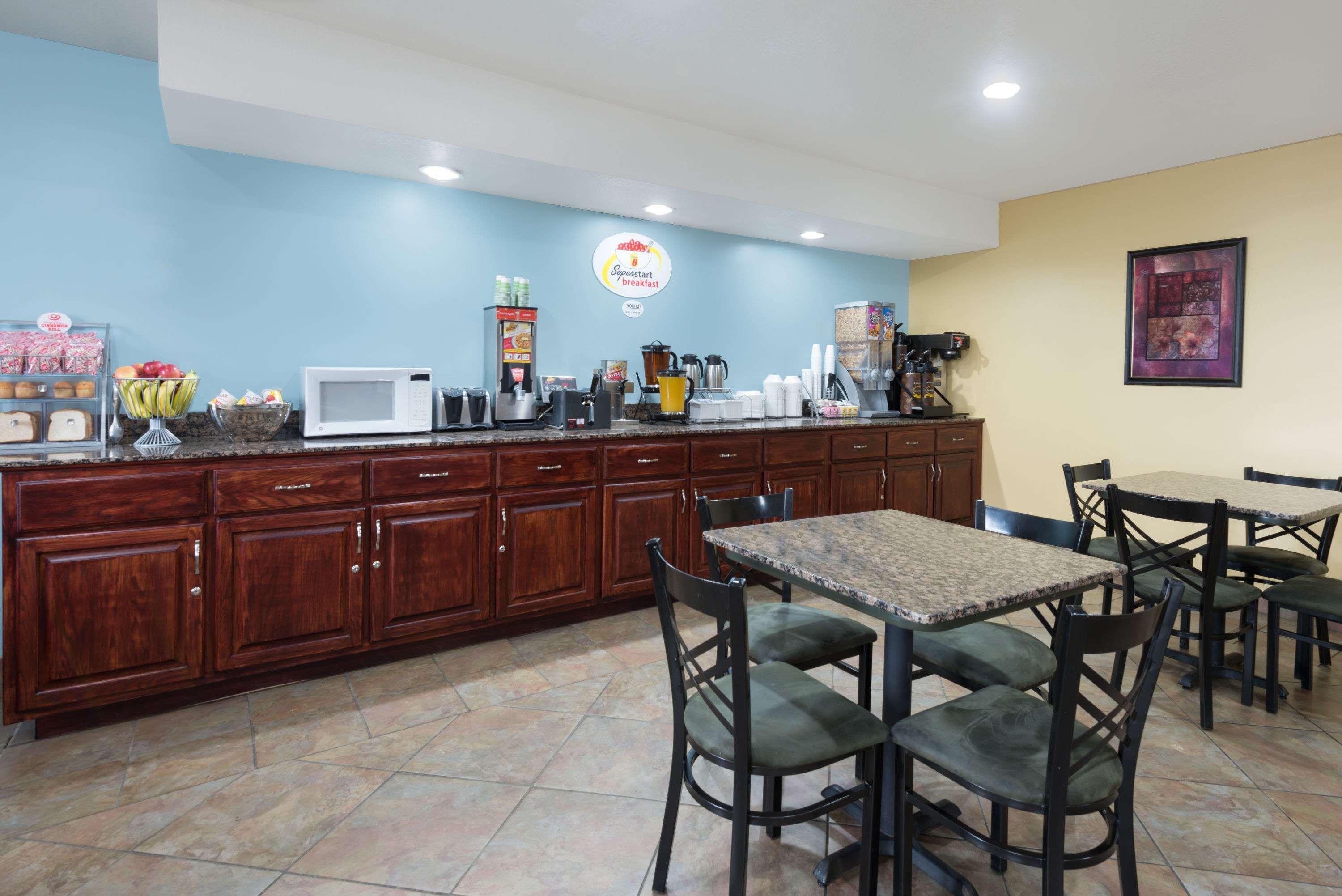Super 8 By Wyndham Morgantown Hotel Luaran gambar
